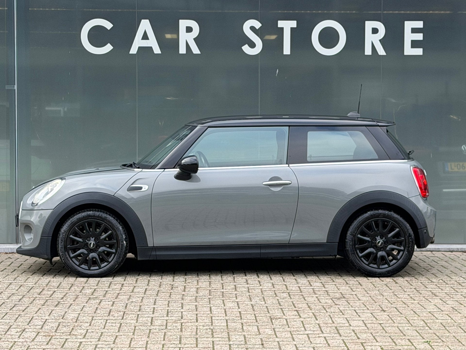 Mini 3-Deurs 1.5 Cooper NAVI/LED/PDC/, Auto's, Voorwielaandrijving, 136 pk, Gebruikt, Leder en Stof