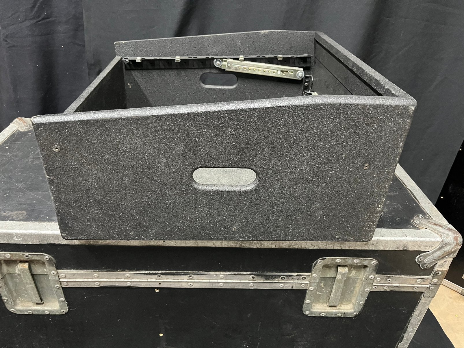 Inzet Mixer-flightcase  voor stolpcases, Ophalen of Verzenden, Zo goed als nieuw, Overige instrumenten, Flightcase