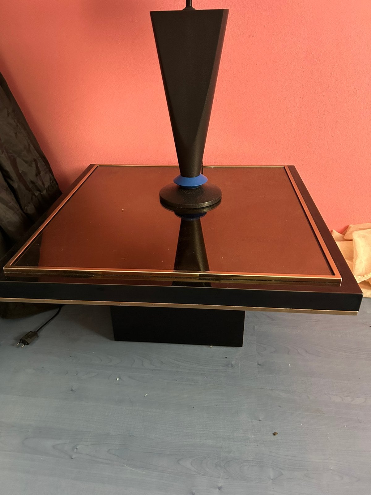 Salon tafel hoogglans zwart met gouden bies, Ophalen, Vierkant, 50 tot 100 cm, Zo goed als nieuw