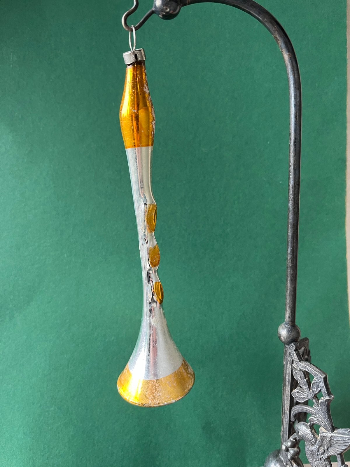 Oude glazen kerstbal (nr 51): hoorn, muziekinstrument, Gebruikt, ., Ophalen of Verzenden, .