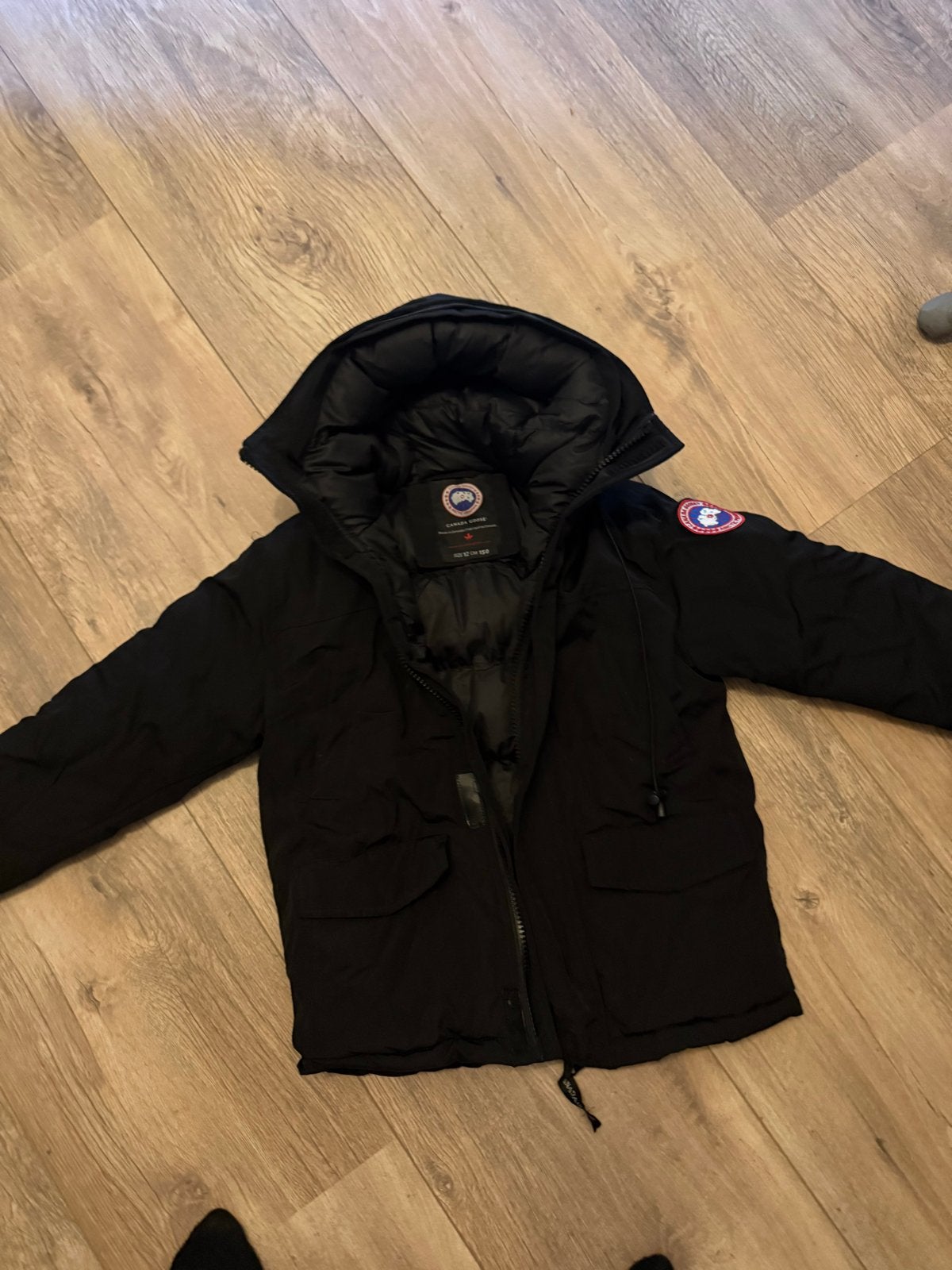 Canada Goose jas maat 150 (12 jaar) - Zo goed als nieuw, Kinderen en Baby's, Ophalen of Verzenden, Zo goed als nieuw, Jongen of Meisje