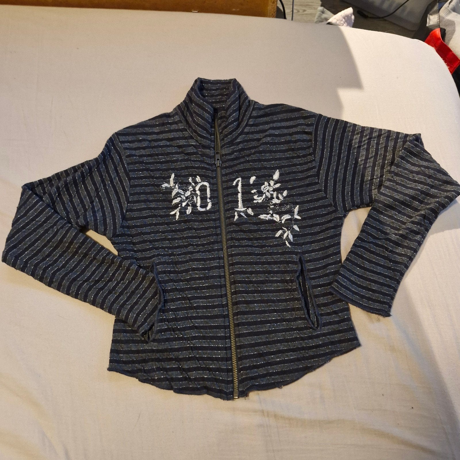 Vingino vest maat 140 (10) zwart/grijs met glitter en borduu, Kinderen en Baby's, Kinderkleding | Maat 152, Meisje, Trui of Vest