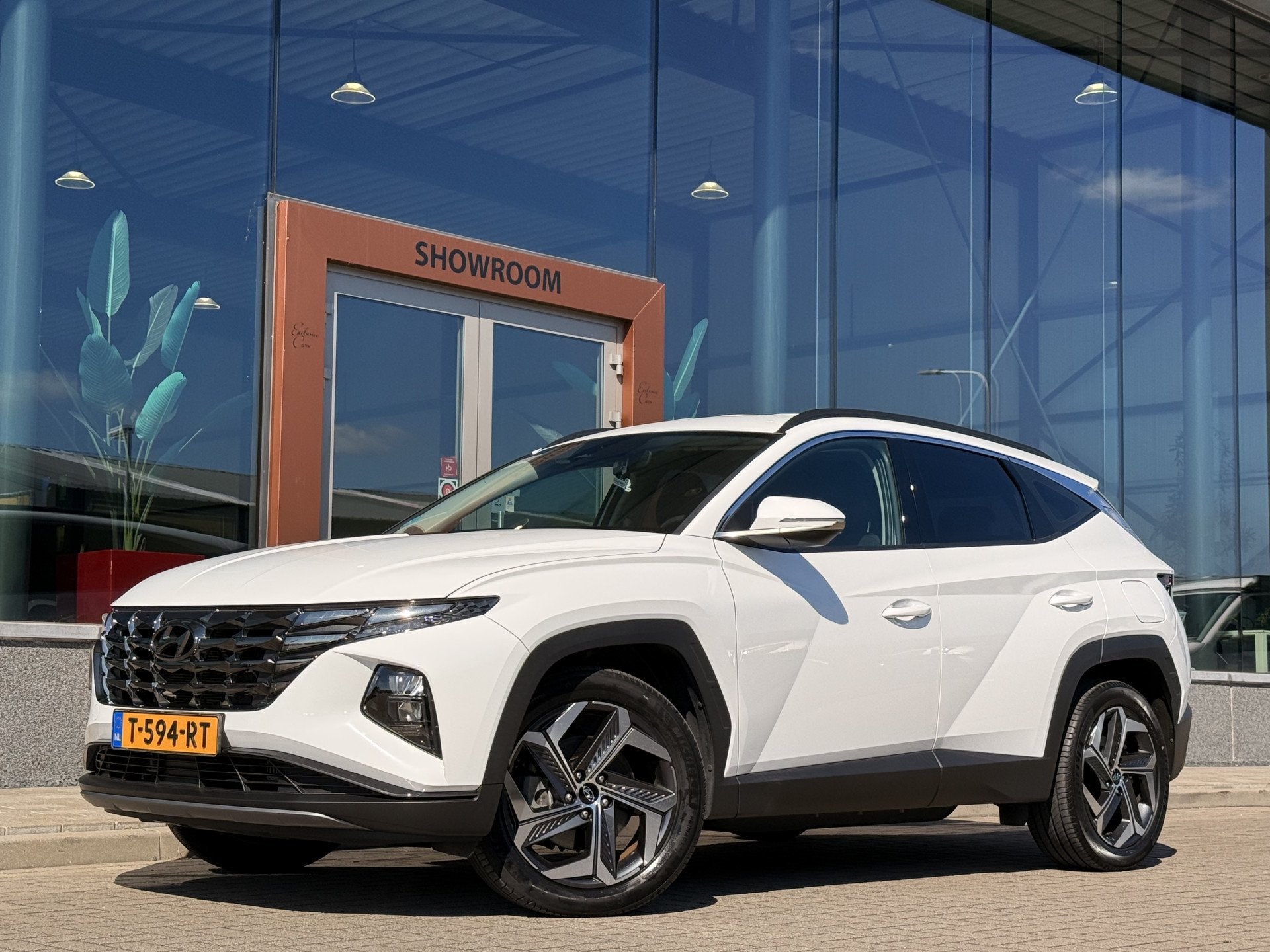 Hyundai Tucson 1.6 T-GDI PHEV (plug-in) | 19'' | NIEUWSTAAT, Auto's, Automaat, Stof, Gebruikt, 4 cilinders