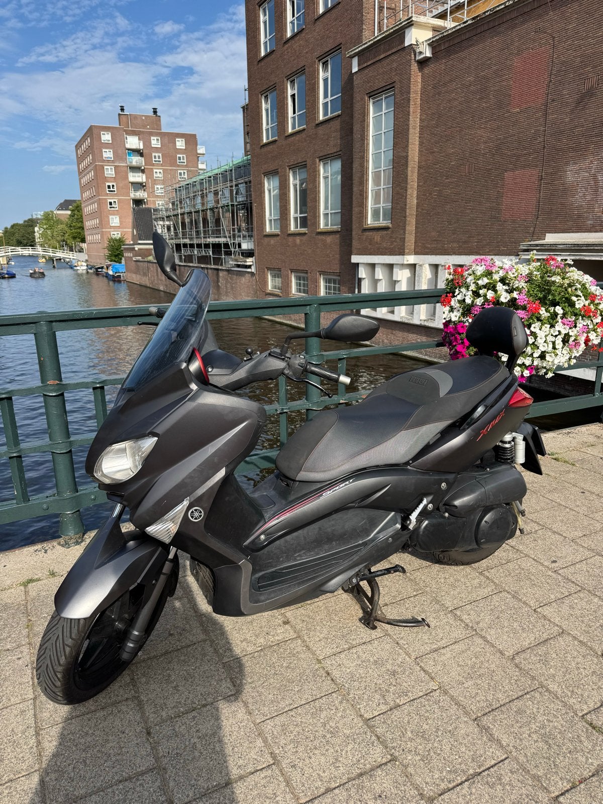 Yamaha XMAX 250R Sport – Goed onderhouden en direct rijklaar, Fietsen en Brommers, Ophalen, Gebruikt, Benzine, Overige modellen