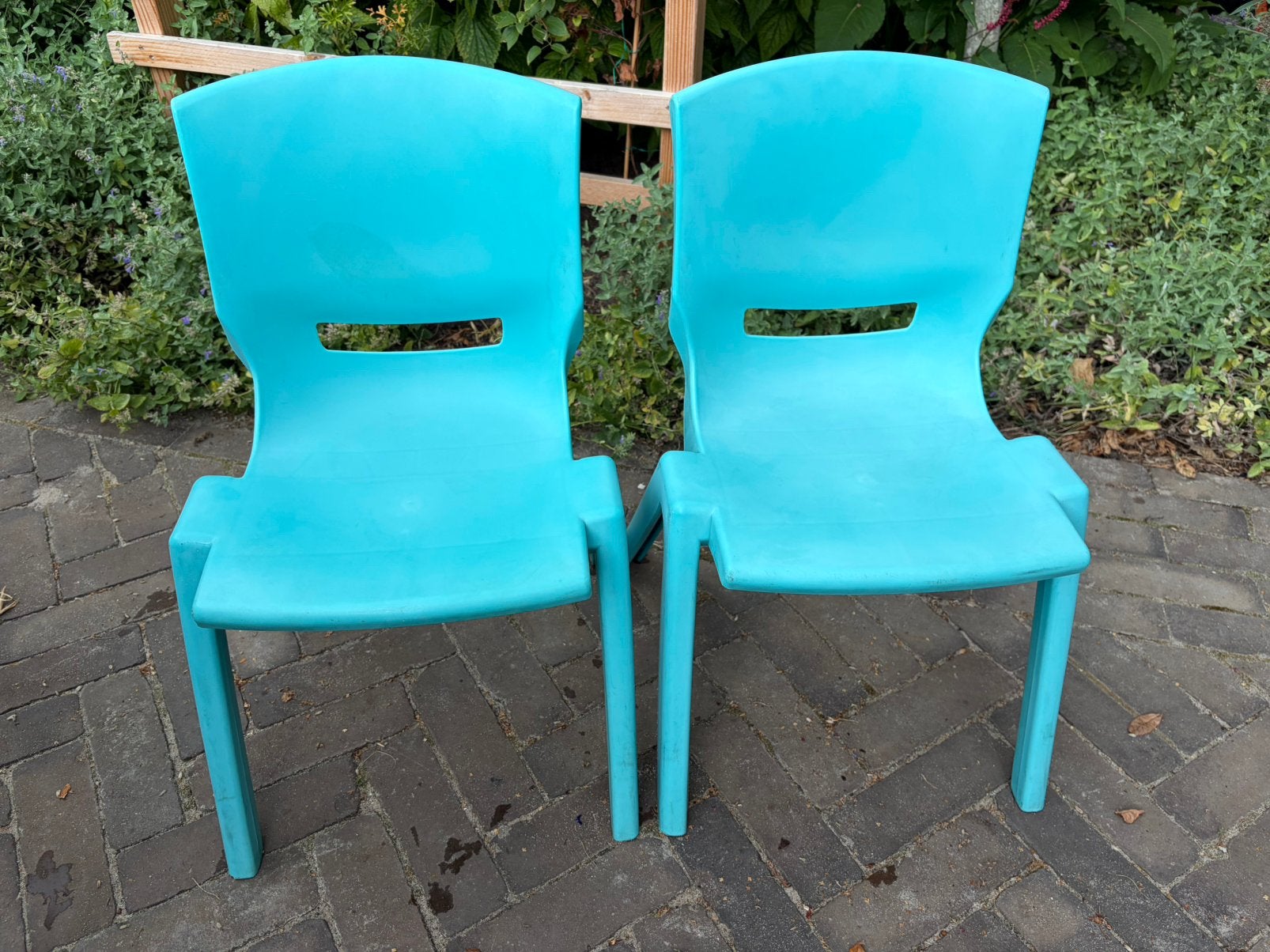 2 kinder tuinstoelen, Tuin en Terras, Tuinstoelen, Ophalen, Zo goed als nieuw, Kunststof