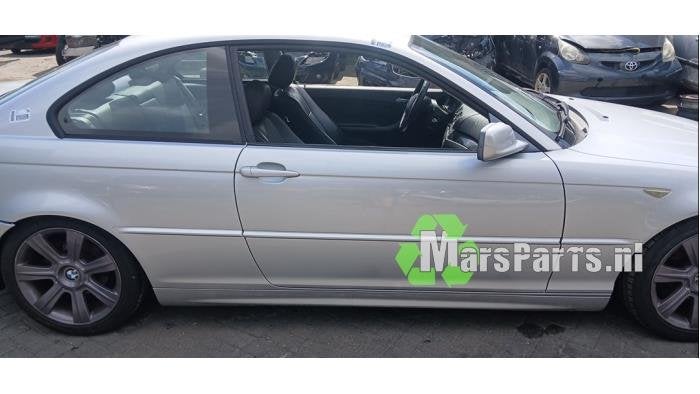 Portier 2Deurs rechts van een BMW 3-Serie (354), Gebruikt, -, Deur, -