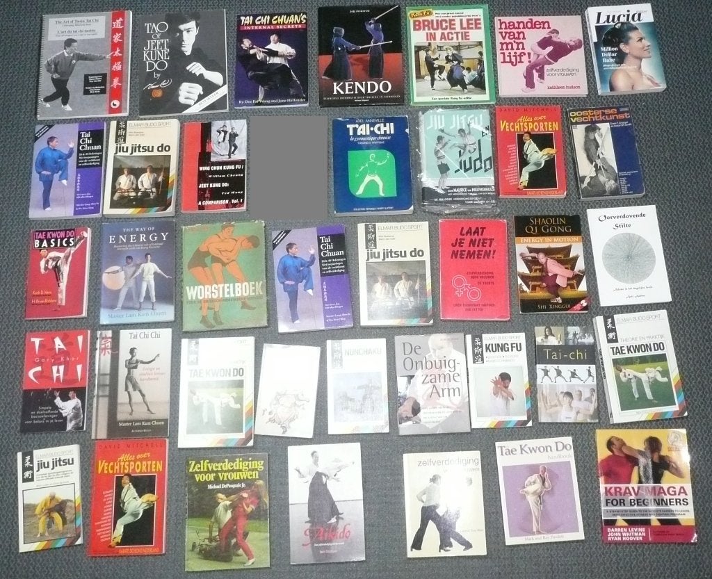 90 x zelfverdediging vechtsport Aikido, MMA, Jiu jitsu., Boeken, Ophalen of Verzenden, Zo goed als nieuw, Vechtsport