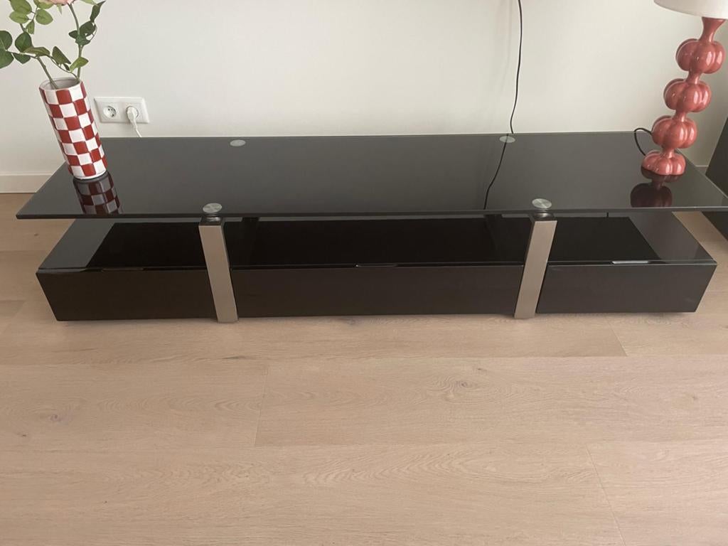 160x40x30 Tv meubel zwart hoogglans, 150 tot 200 cm, Ophalen of Verzenden, Zo goed als nieuw, Minder dan 100 cm