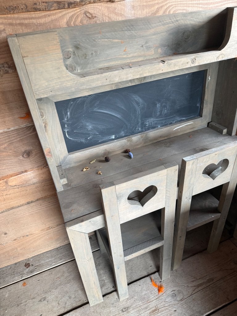 Speeltafel van steigerhout, Ophalen, Zo goed als nieuw