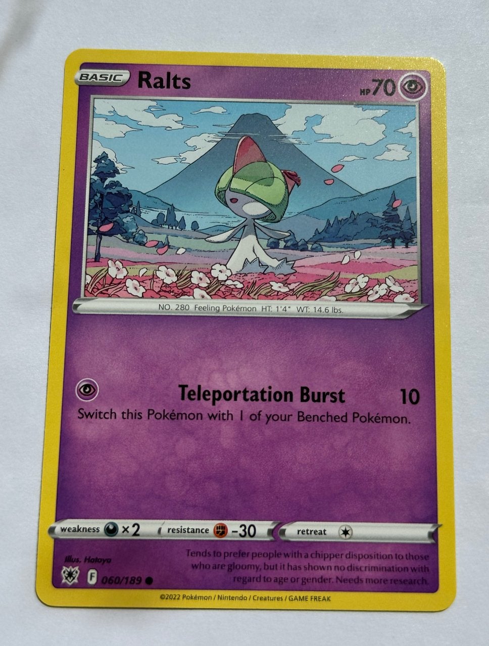 Pokémon Kaart Ralts 060/189 Basic HP70, Hobby en Vrije tijd, Ophalen of Verzenden, Zo goed als nieuw, Losse kaart