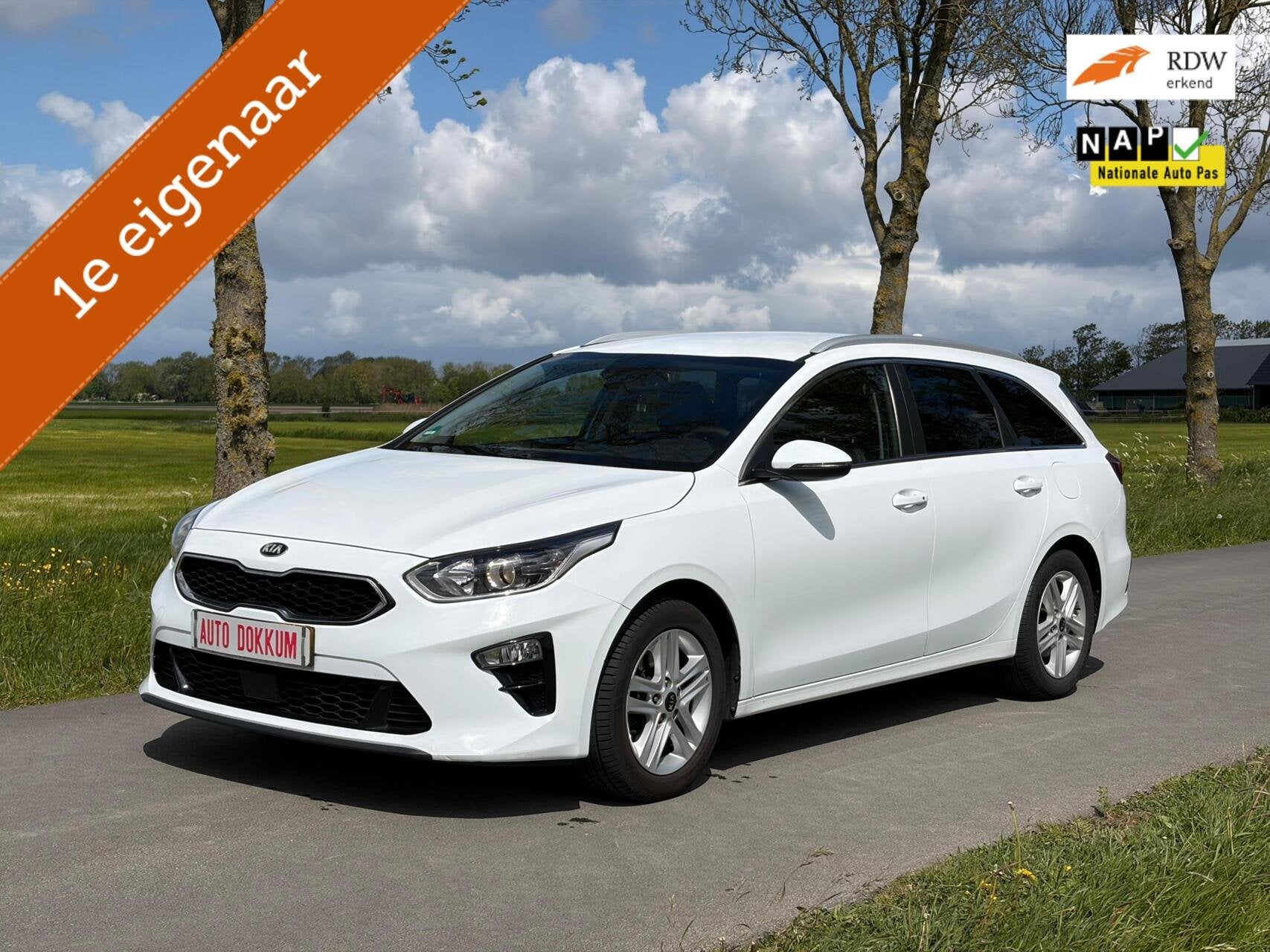 Kia Ceed Sportswagon 1.0 T-GDi DynamicLine, 1E EIGENAAR, Auto's, Voorwielaandrijving, Gebruikt, Leder en Stof, Wit