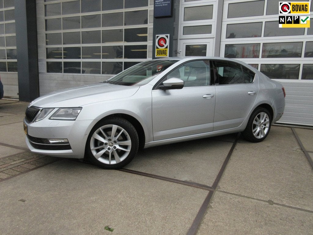Skoda Octavia 1.0 TSI Greentech Style Business / Carplay / C, 12 maanden, Stof, Gebruikt, 116 pk