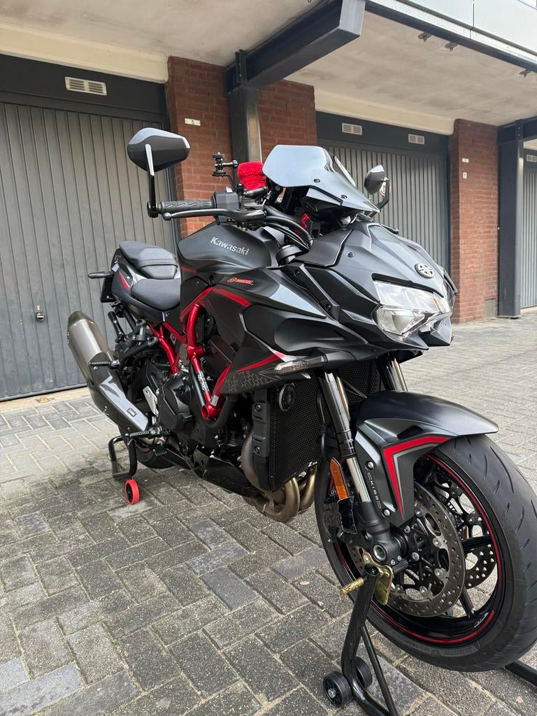Kawasaki ZH2 - Akrapovic - Apple Carplay, Motoren, Motoren | Kawasaki, 4 cilinders, Motorrijbewijs A, Cruise Control, Gebruikt