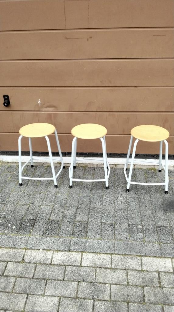 3 mooie krukjes 55 cm hoog 75 euro, Ophalen of Verzenden, Hout