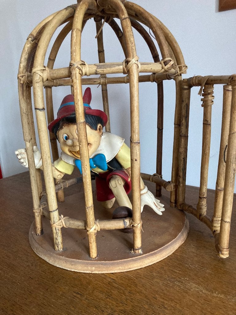 Gevangen Pinokkio (Disney), Ophalen, Overige figuren, Gebruikt, Beeldje of Figuurtje