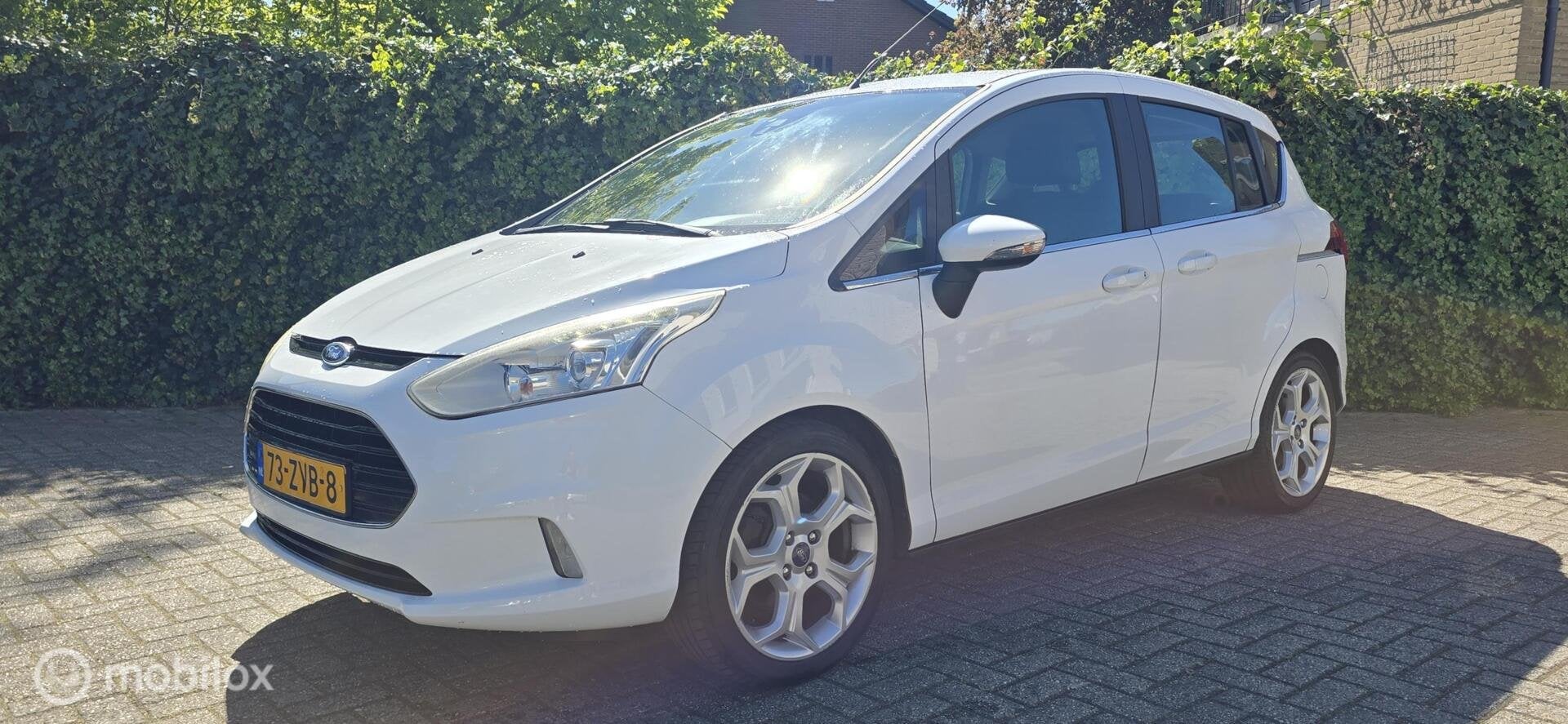 Ford B-Max 1.0 EcoBoost Titanium - Nieuwe distributie!, Auto's, Voorwielaandrijving, Euro 5, 101 pk, Gebruikt