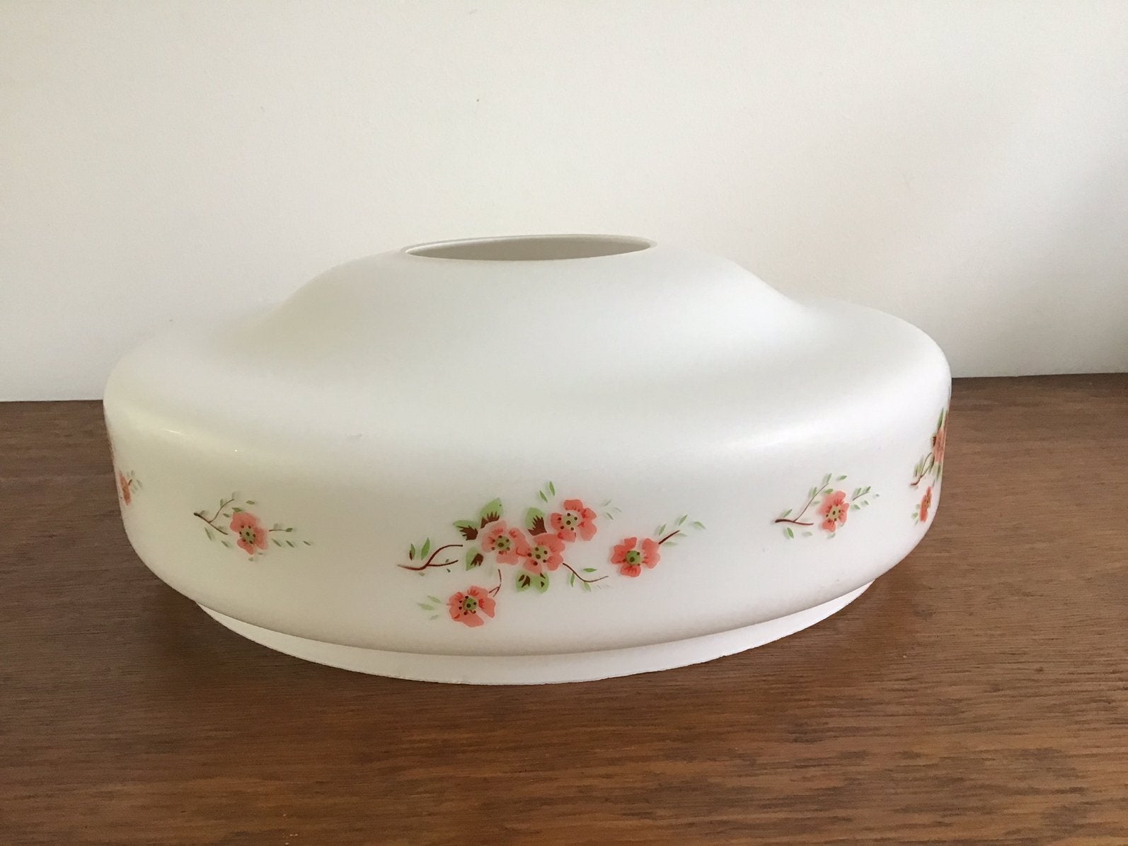 Antieke lampenkap melkglas glas met bloem vintage brocante, Ophalen of Verzenden