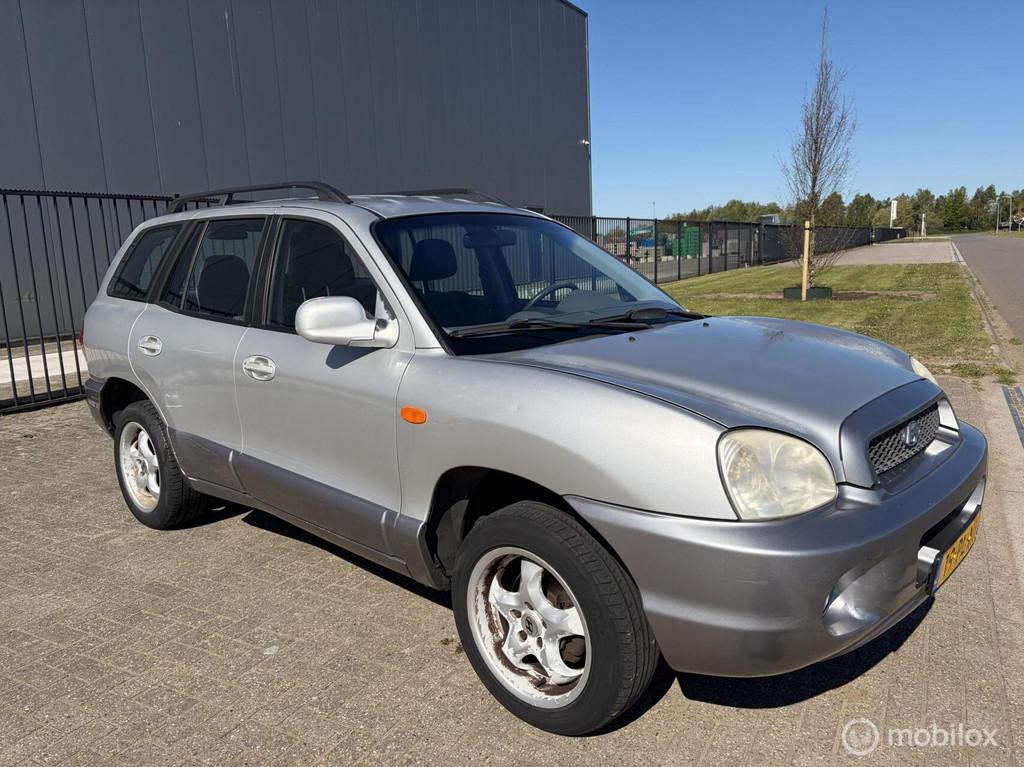 Hyundai Santa Fe 2.0i-16V, Auto's, Hyundai, Voorwielaandrijving, Gebruikt, 4 cilinders, 2000 kg