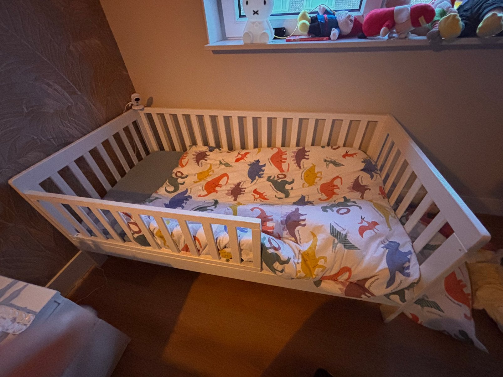 Peuterbed 140x70 wit compleet, Ophalen, 70 tot 85 cm, 140 tot 160 cm, Zo goed als nieuw