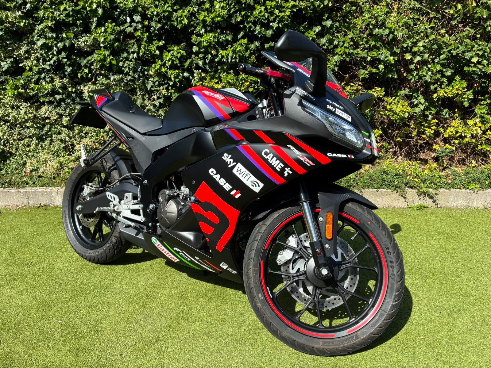 Aprilia RS 125, Motoren, LED Verlichting, Occasion, Super Sport, Particulier
