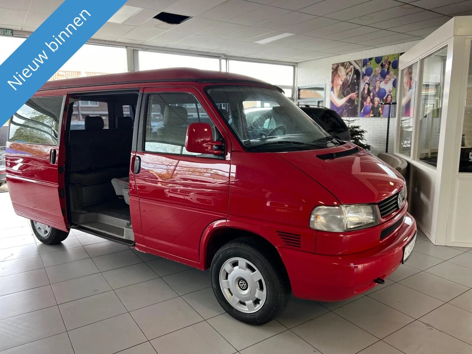 Volkswagen Transporter Multivan, Stof, Zwart, 2496 cc, 7 stoelen