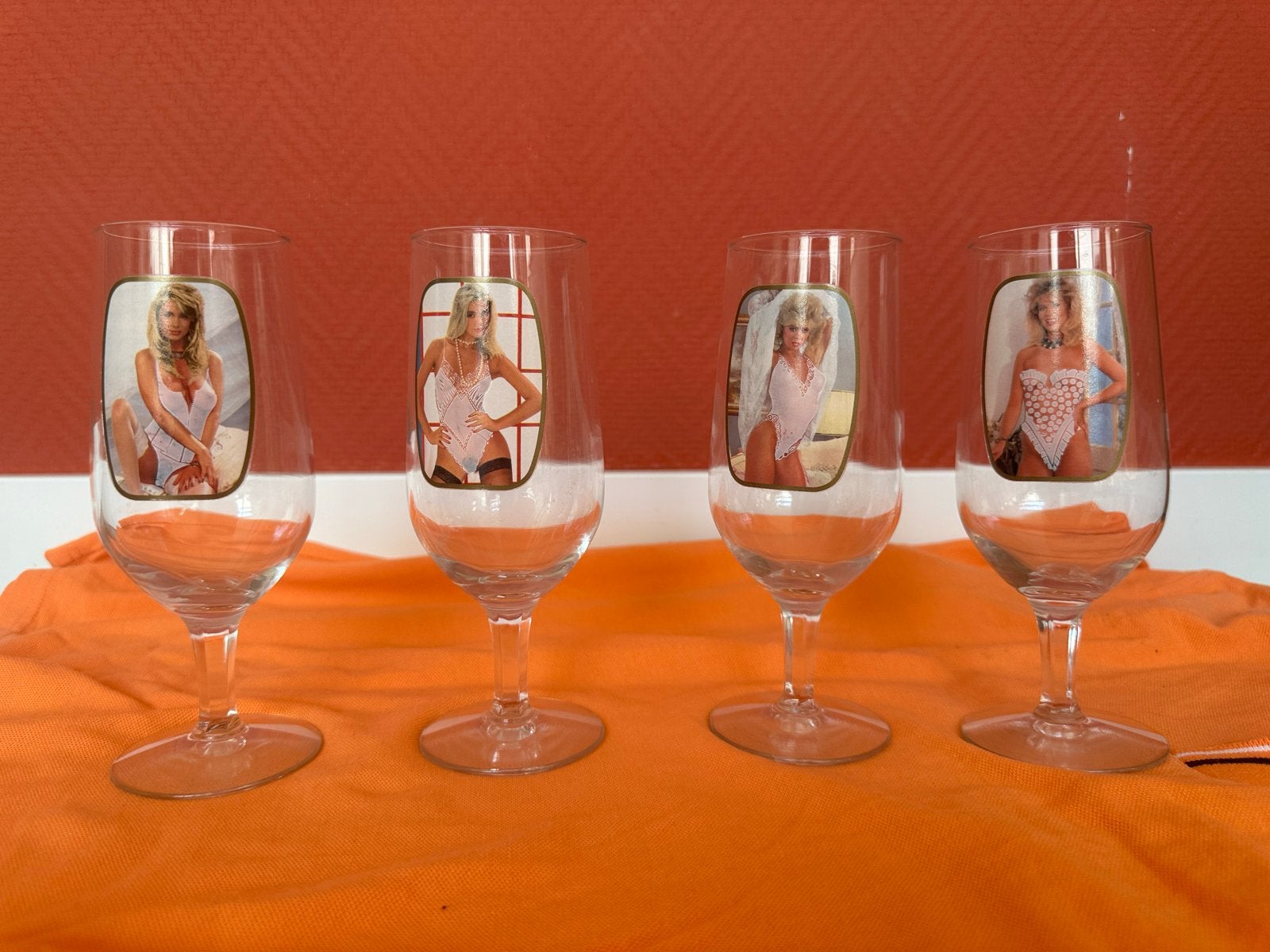Unieke pee bee of kiekeboo glazen Verrassing- Collectors, Vintage, Meerkleurig, Ophalen of Verzenden, Zo goed als nieuw
