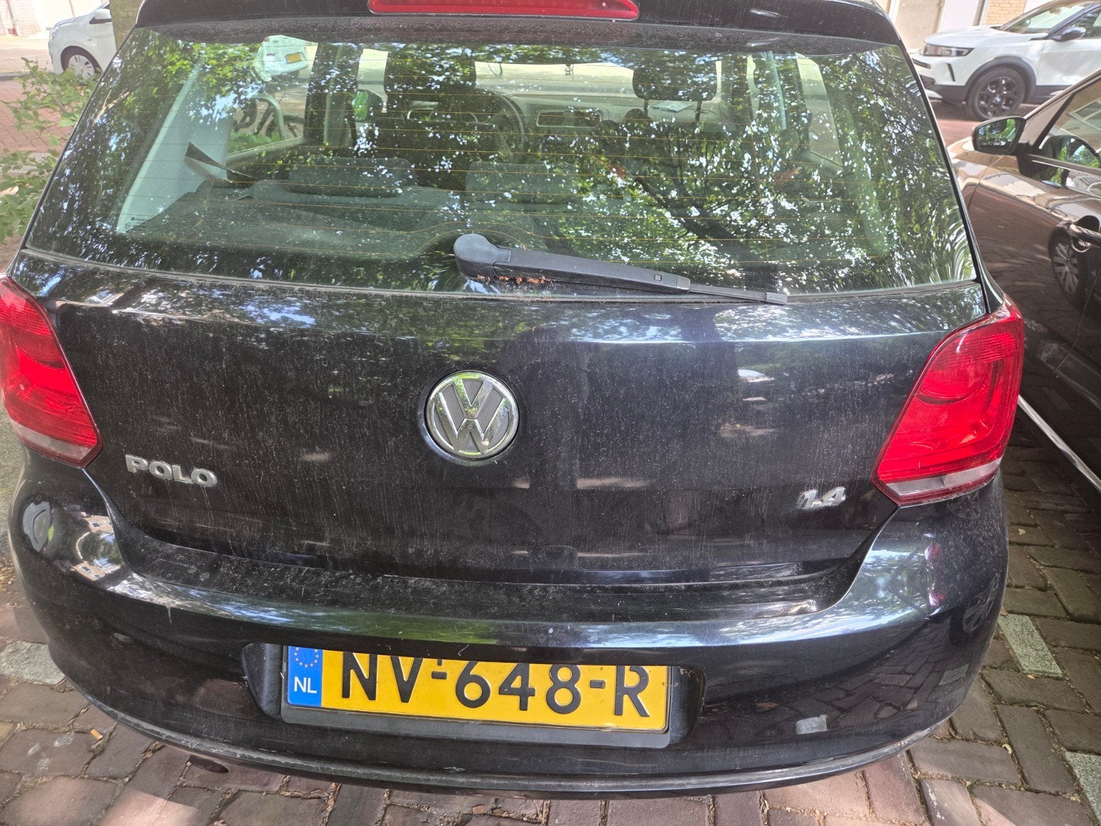 Volkswagen Polo 1.4 16V FSI 63KW 2010 Zwart, Voorwielaandrijving, 970 kg, 40 €/maand, 4 cilinders