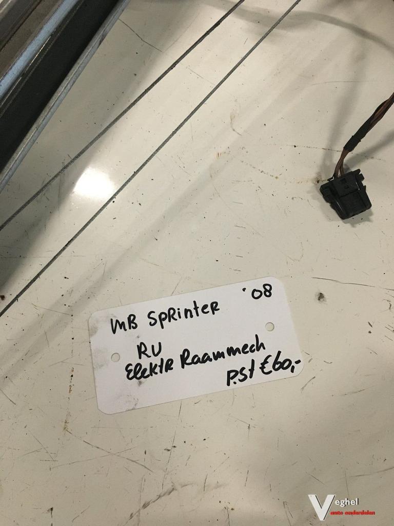 Mercedes Sprinter 2008 Elektr. raammechanisme Rechtsvoor, Auto-onderdelen, Ruiten en Toebehoren, Gebruikt, -, -, Ophalen of Verzenden