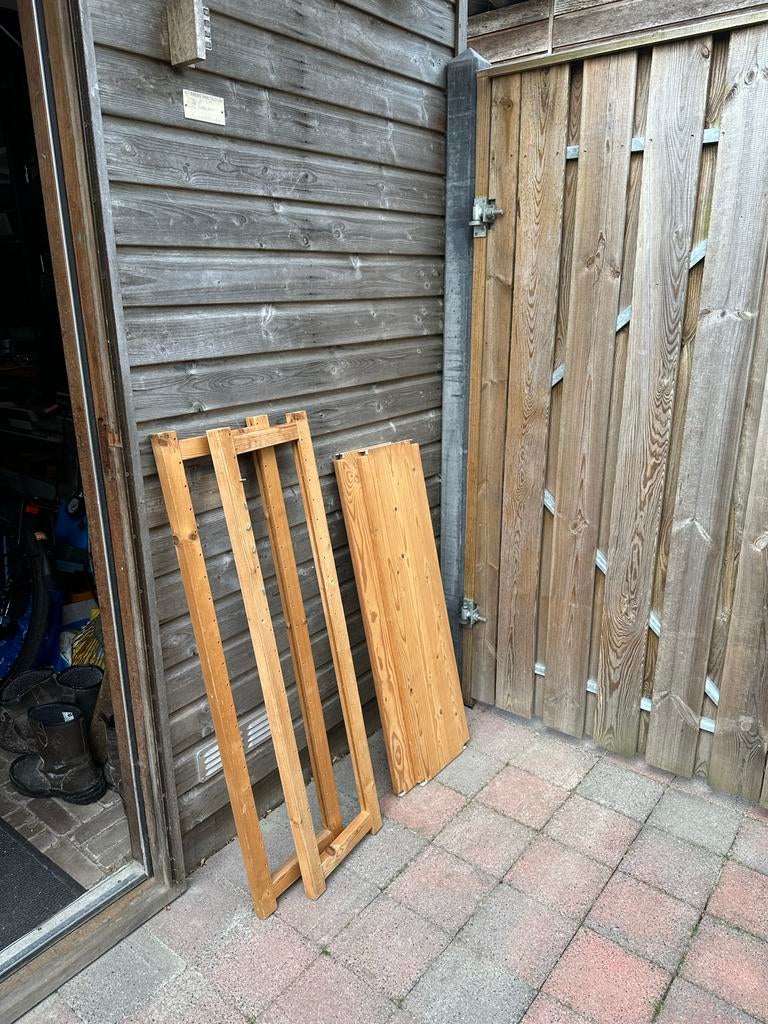 Lundia onderdelen: 2 staanders 30x113,5  en 2 planken 28x100, Ophalen, Gebruikt, Hout, 1 tot 2 meter