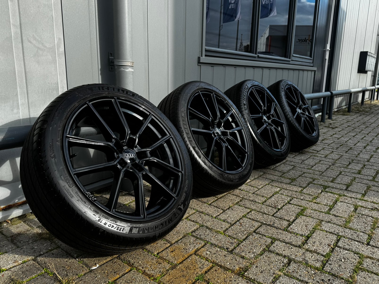 AEZ Raise 19 inch 5x112 glans zwart, Velg(en), 235 mm, Personenwagen, Gereviseerd