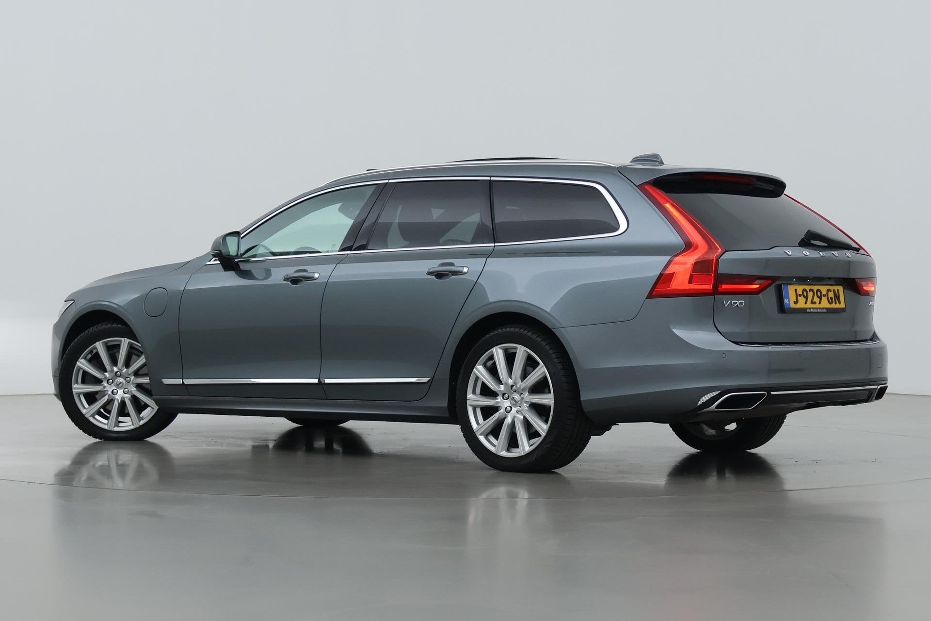 Volvo V90 T8 Inscription | Luchtvering | Trekhaak | Panorama, Euro 6, 4 cilinders, 120 €/maand, Vierwielaandrijving