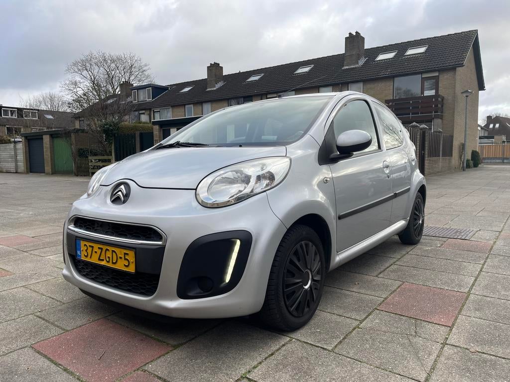 Citroen C1 1.0i 68PK 5D 2012 Grijs + APK, Voorwielaandrijving, Stof, Zwart, 4 stoelen