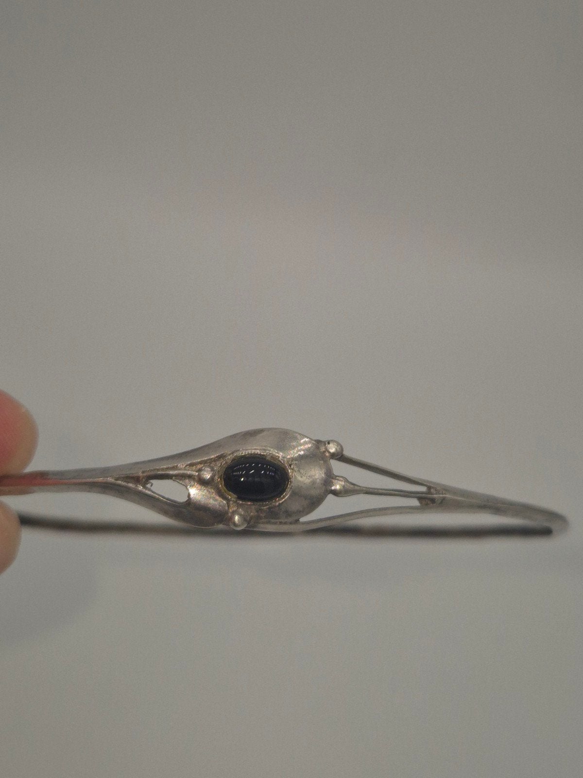 Mooie vintage zilveren bangle met onyx, Gebruikt, Verzenden, Met edelsteen, Zilver
