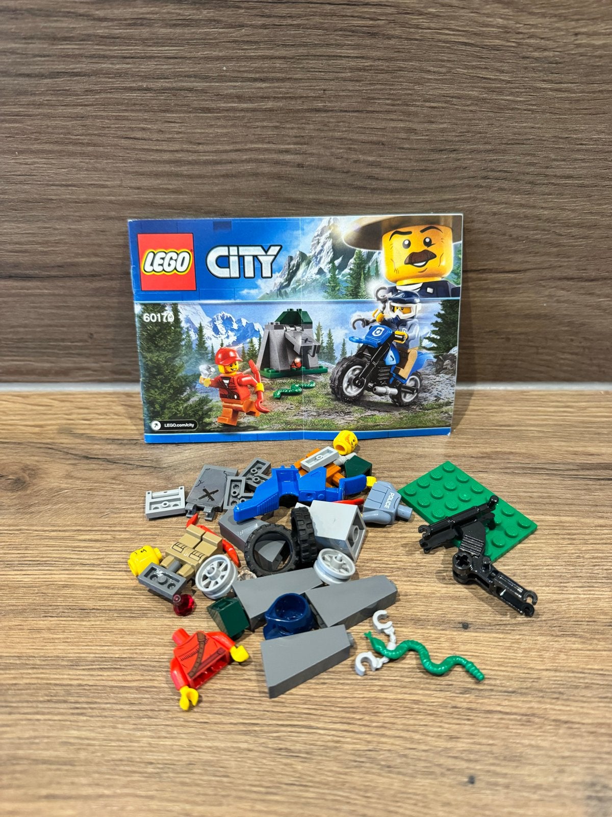 Lego City 60170 Off-Road Achtervolging Complete Set