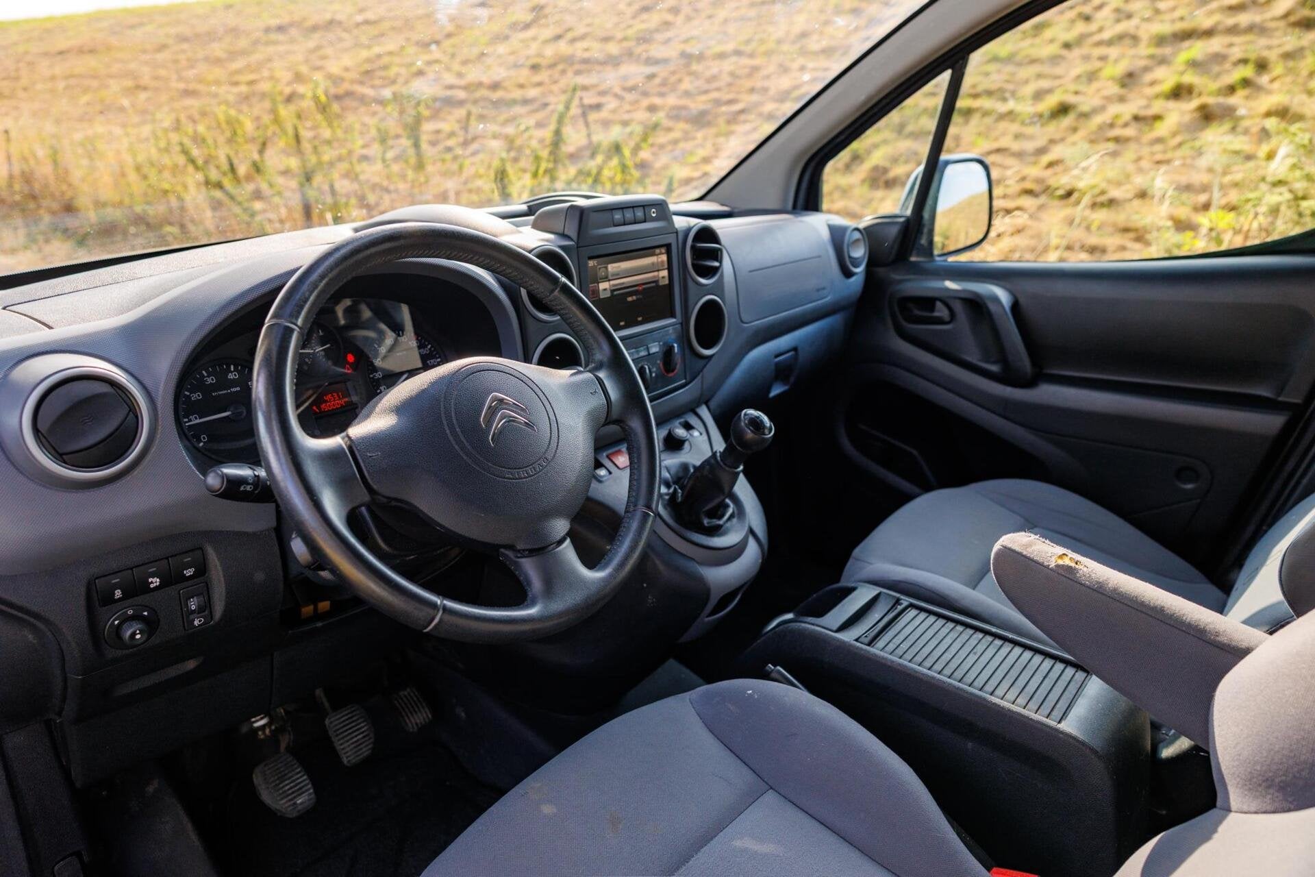 Citroen Berlingo bestel 1.6 BlueHDI 100 Club S&S |Navi |PDC, 4 cilinders, Origineel Nederlands, Bedrijf, 1560 cc