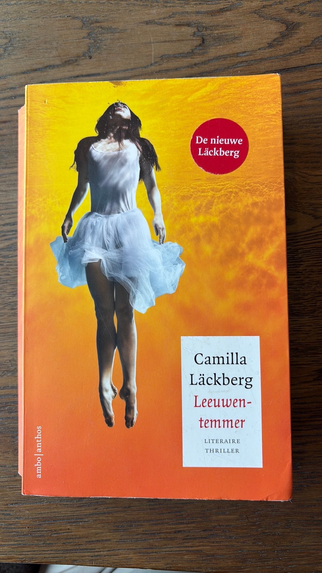 Camilla Läckberg - Leeuwentemmer, Ophalen of Verzenden, Zo goed als nieuw, Camilla Läckberg