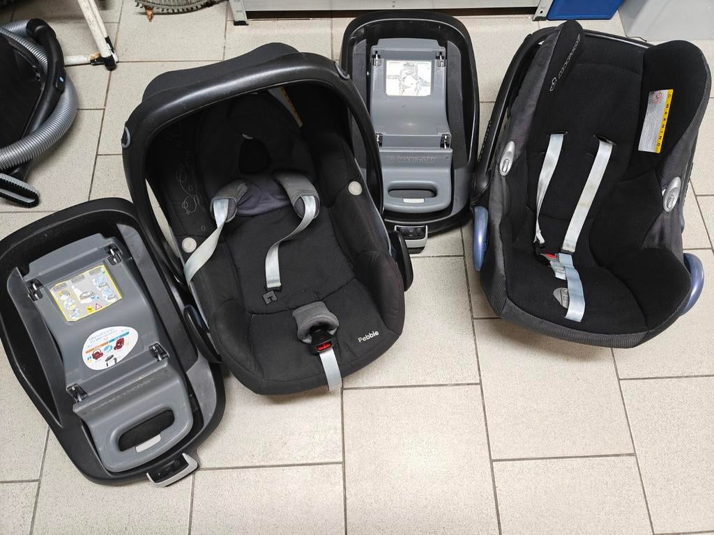 2x maxi cosi incl. 2x Isofix. en 1 voetenzak, Ophalen