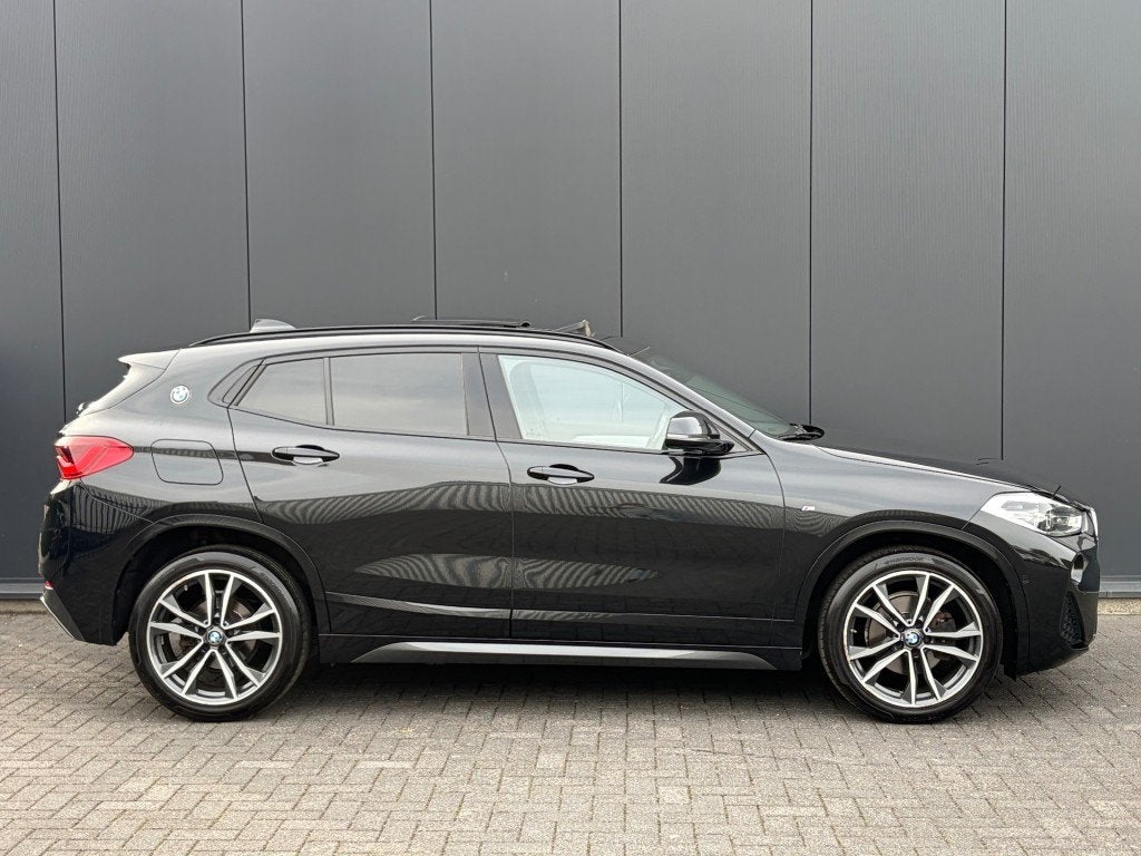 BMW X2 sDrive18i M Sport Aut. Pano Leder LED Camera Sfeerlic, Automaat, Dealer onderhouden, X2, Gebruikt