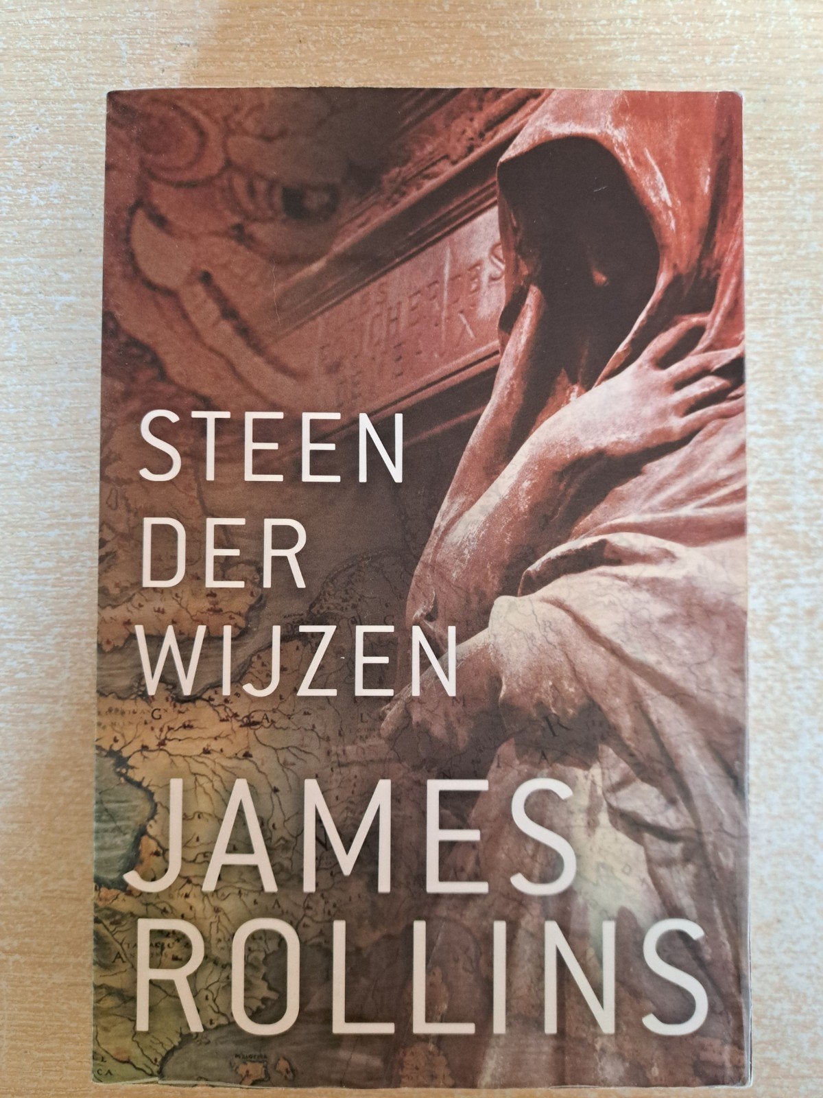 James Rollins - Steen der wijzen. In goede staat., Ophalen of Verzenden, Gelezen, James Rollins