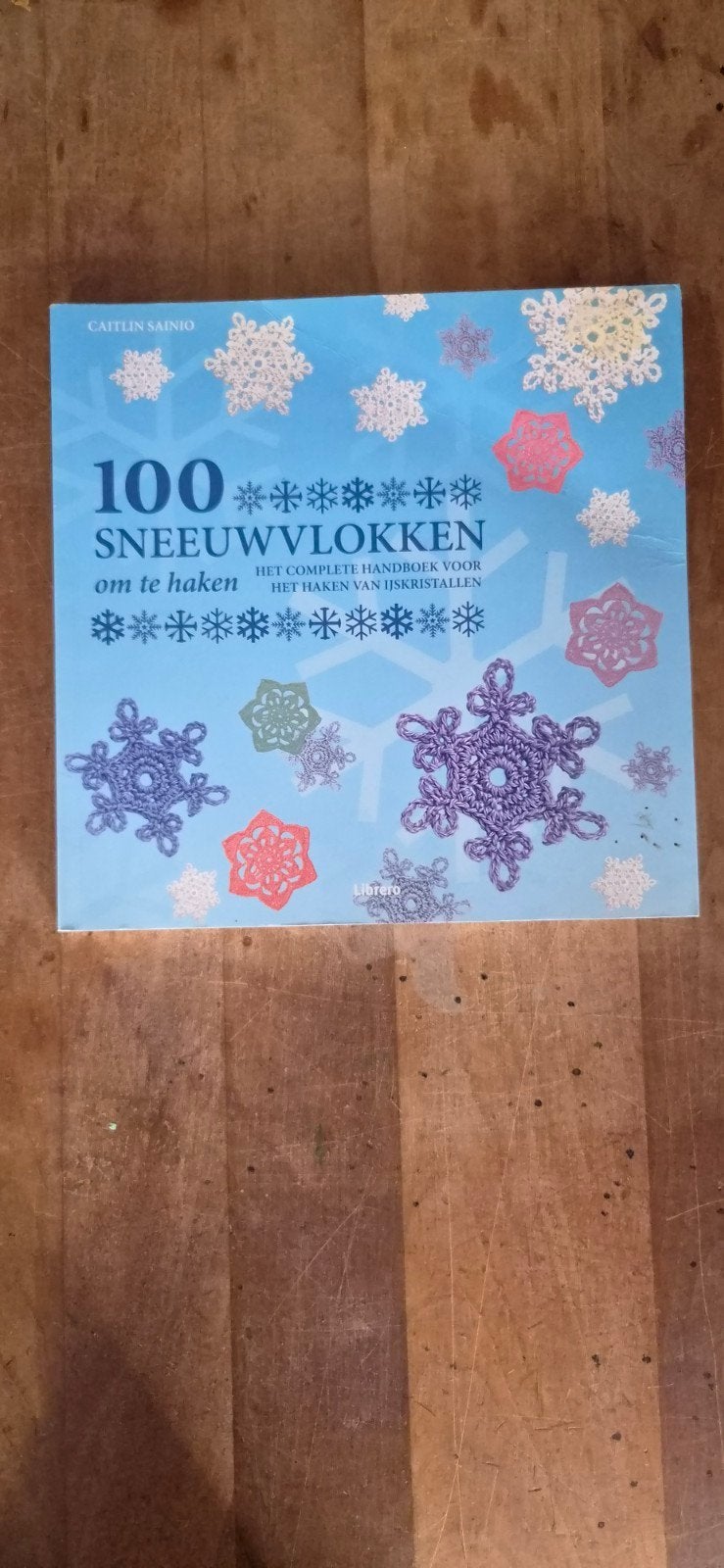 100 Sneeuwvlokken om te haken - Caitlin Sainio, Onbekend, Zo goed als nieuw, Onbekend, Patroon of Boek