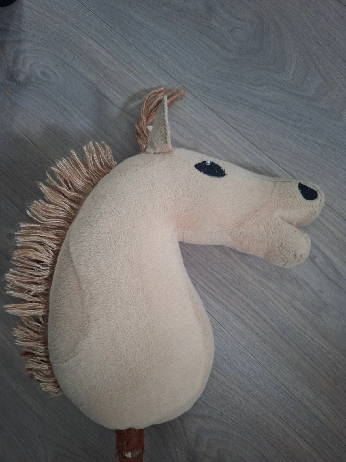 Hobbyhorse, Ophalen