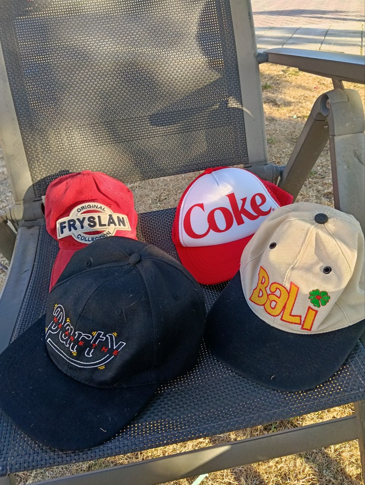 Diverse petten: Fryslan, Coca-Cola, Party, Bali, Kleding | Dames, Hoeden en Petten, Diverse, Pet, Gedragen, One size fits all