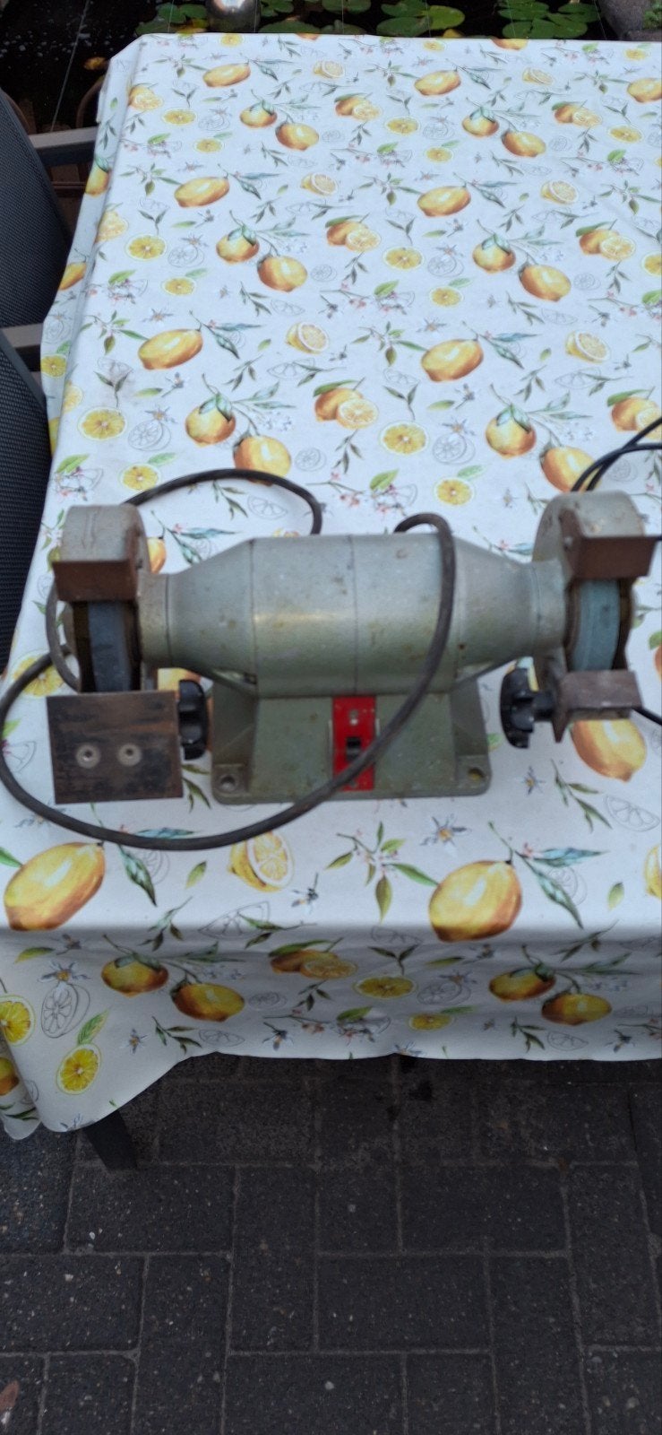 Gebruikte Werkbankslijpmachine - Robuust en Functioneel, Doe-het-zelf en Verbouw, Ophalen of Verzenden, Gebruikt, Minder dan 700 watt
