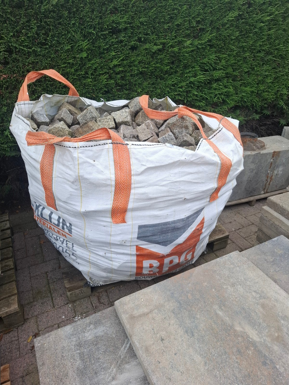 Bigbag Portugees Graniet - Ideaal voor tuin en oprit, Tuin en Terras, Grind, Keien en Split, Gebruikt, Graniet, Ophalen of Verzenden