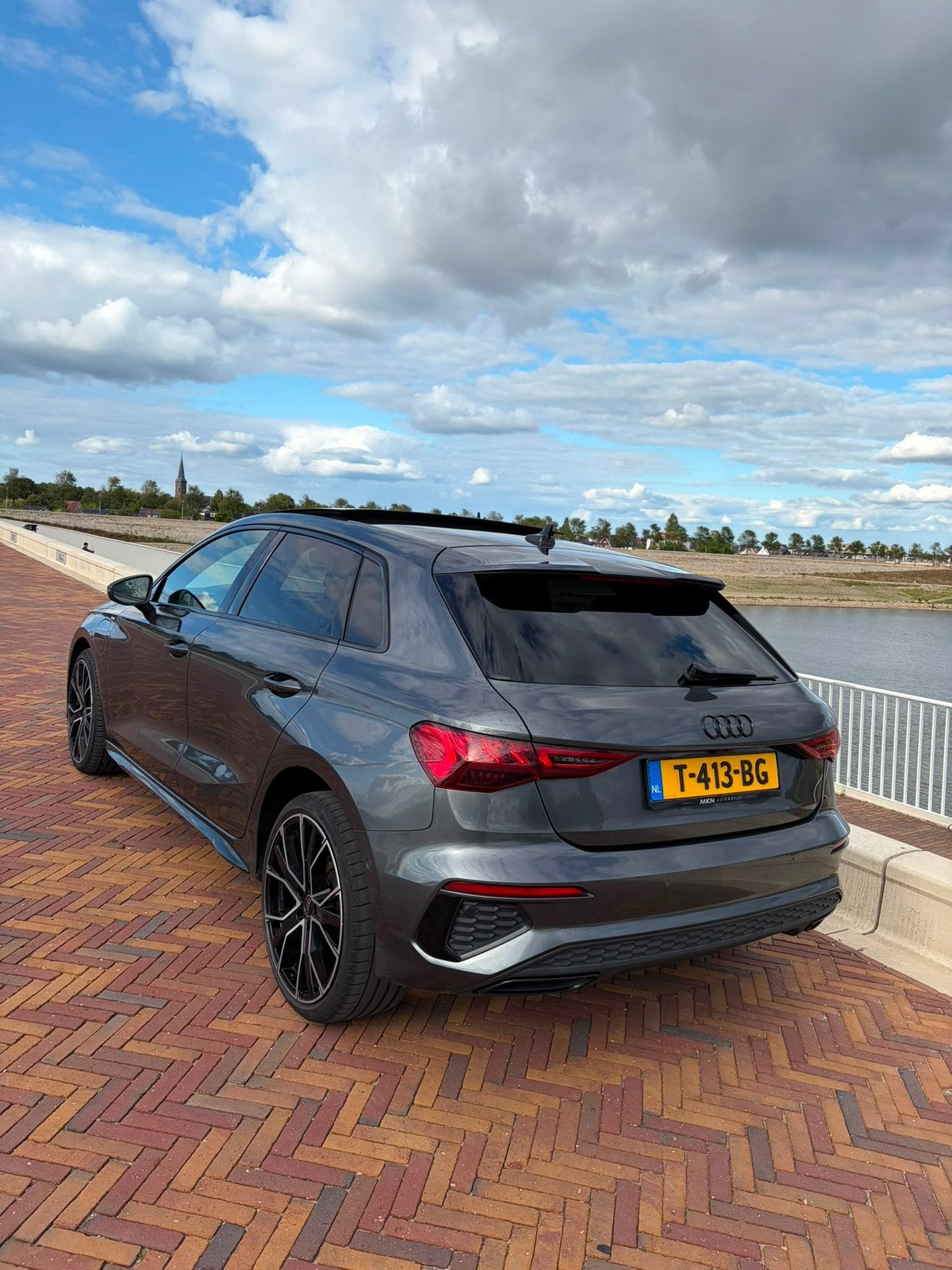 Audi A3 Sportback 40 TFSI E S-Line |Daytona Grijs | 2021|, 4 cilinders, 1535 kg, Alcantara, Plug-in hybride