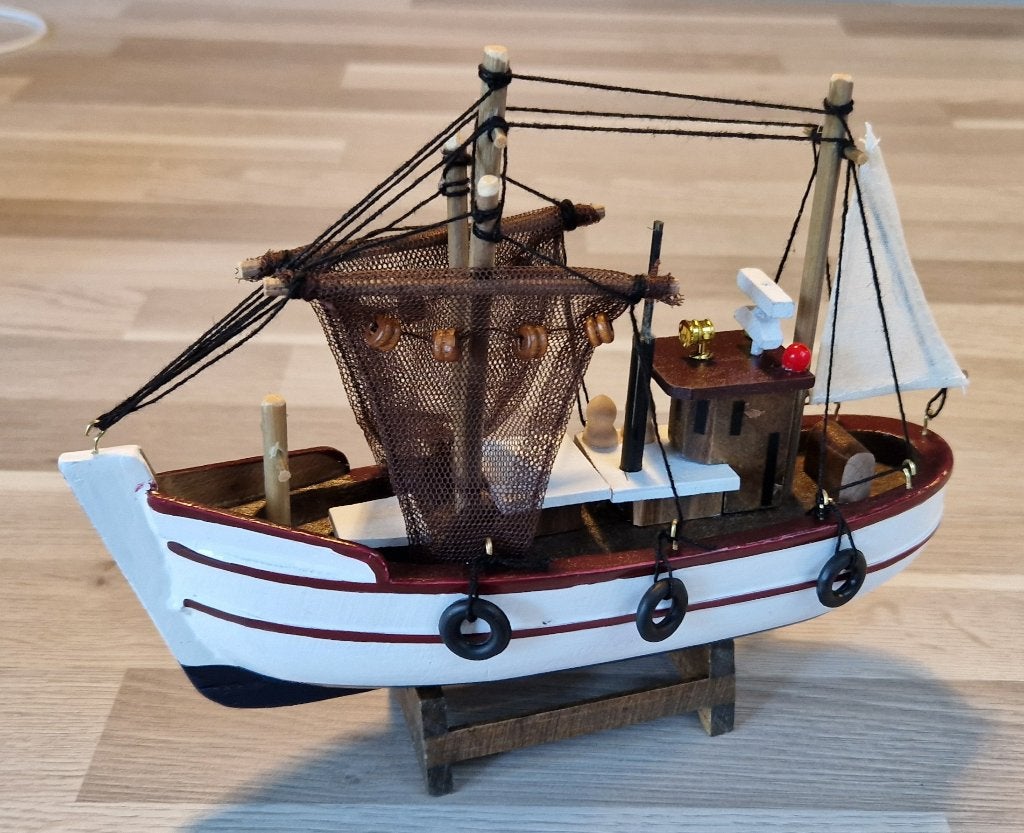 Kerstdorp Vissersboot 21 cm, Diversen, Ophalen of Verzenden, Nieuw