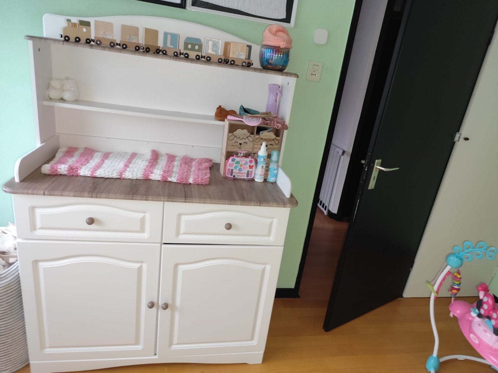 Witte commode met opzetstuk en kast, Kinderen en Baby's, Kinderkamer | Commodes en Kasten, Gebruikt, 50 tot 70 cm, 105 cm of meer