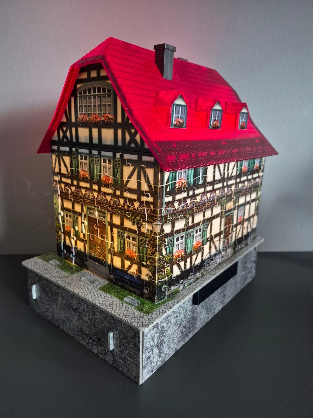 Ravensburger 3D Puzzle Night Edition Vakwerkhuis, Ophalen of Verzenden, Zo goed als nieuw
