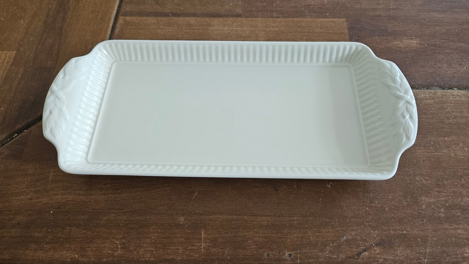 Wedgwood Edme Cakeschaal, Huis en Inrichting, Keuken | Servies, Ophalen, Overige typen, Zo goed als nieuw, Wedgwood