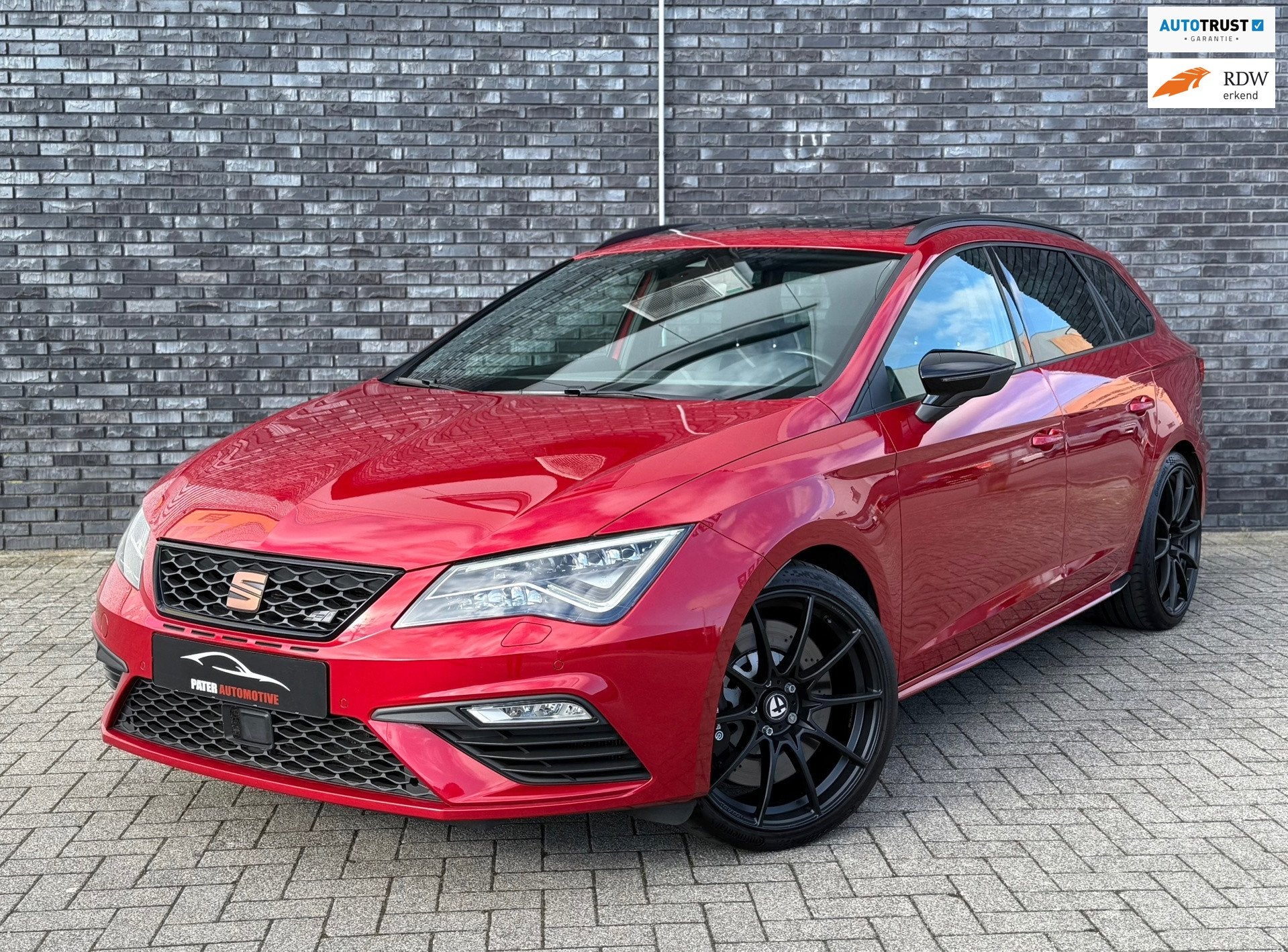 SEAT Leon ST 2.0 TSI CUPRA 4Drive PERFORMANCE|Virtual|Panora, Auto's, Seat, 15 km/l, Gebruikt, 4 cilinders, 1376 kg